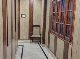 Hotel O HOTE V-SQUARE，位于Bijnaur的酒店