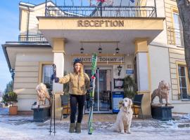 Hotel Tommy Wellness & Spa，位于纳霍德的酒店