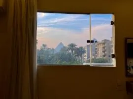 Pyramidsfort & free pickup shuttle