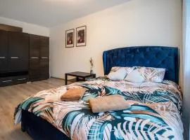 Urban Escape Kaunas - Quiet Apartment 5 km from City Center