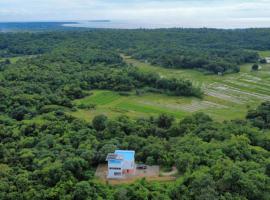 JOMARIS - GUESTHOUSE in NATURE RETREAT!，位于Pinili的酒店