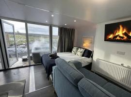 The Lux Pod，位于Ballynameen的酒店