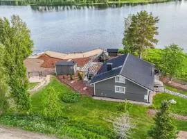 Holiday Home Aurinkopaikka by Interhome