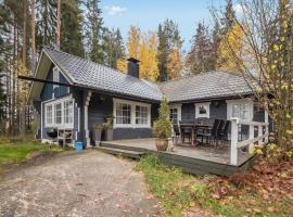 Holiday Home Lohjanherra by Interhome，位于Tallnäs的酒店