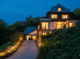 Homestorys Nature Resort - Wood Lounge