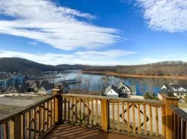 Spacious Lakeview Townhouse Sleeps 8 Deck Grill
