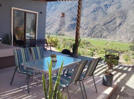 Refugio Cerro Fortaleza，位于拉塞雷纳的酒店