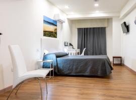 Innmare Fortuna Hotel Dos Estrellas，位于马林的酒店