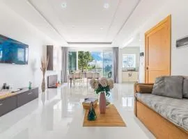 New Spacious Apartment with Amazing View Bugibba