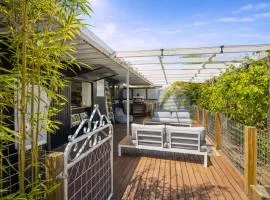 Modern Cottage with Short Walk to the River