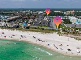 Renovated Condo 4-Min Walk to Beach & Pools，位于巴拿马城海滩的分契式公寓