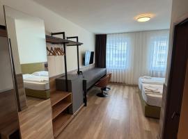 Turm Inn 24H Self Check In By H&H Hotels，位于林茨的酒店