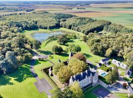 蒙纳迪尔城堡酒店，位于齐塞恩·都兰的酒店