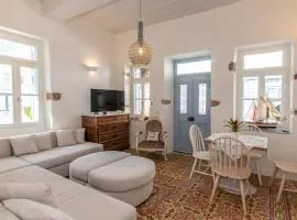 Cycladic house Tinos in the heart of Tinos city