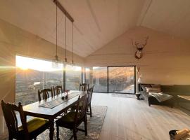 New Cabin With Panoramic Views At Hardangervidda，位于Maurset的酒店