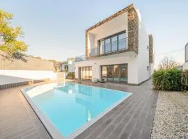 GuestReady - Charming family retreat with pool