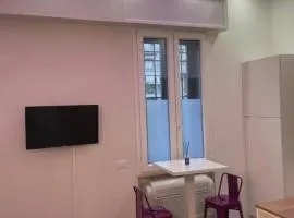 Mini white apartment