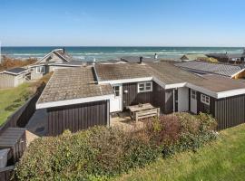 Holiday Home Viljami - 20m from the sea by Interhome，位于尼堡的酒店