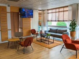 伊菲尼阿克圣布里厄宜必思快捷酒店