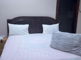 Hotel Bella Casa，位于Trofwi的酒店