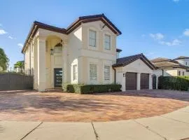 Great for Gatherings! Sleek & Relaxing Hialeah Gem
