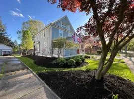 Cozy Berrodin Bed And Breakfast Whole House Booking In Highland Square Akron