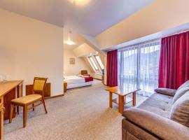 Хотел Елит Релакс，位于代温的酒店