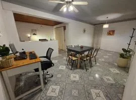 Departamento dos dormitorios en 3er piso por escaleras