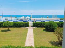 Appartamento Numana Al Sole con spiaggia Privata，位于马瑟利的酒店