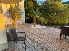 Premium Apartment mit eigener Sauna & Pool direkt am Möhnesee，位于默讷塞的酒店