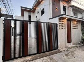 Full house inTacloban City near Robinsons North，位于Utap的酒店
