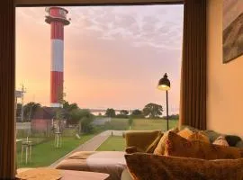 Meerglück am Beltblick Fehmarn - Moderne Ferienwohnung direkt an der Ostsee mit Sauna für Familien und Paare