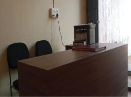 Super OYO Jatin Hotel And Restaurant，位于Rewāri的酒店