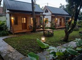 Saung Pak Enan Cabins & Villa，位于Cibitung的酒店