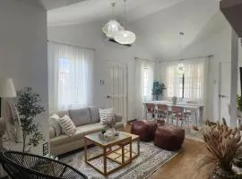 Soak Screen Urban Hideaway