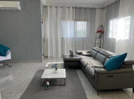 Les appartements Meublés BELLE & BEAU à Yaoundé Ngousso，位于雅温得的酒店