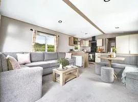 Heather View Essential Clover Caravan 6