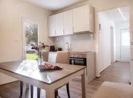 Tailor Garden House