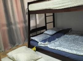 Naybe's Room rentals，位于Dapa的酒店