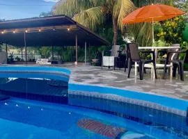 Bonito apartamento 103 frente a la piscina 100mt del mar