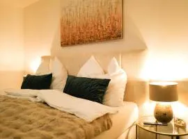 Modern City Apartment Parking WiFi 6 Pax