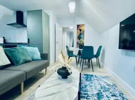 Coastal Flats with Garden & Parking near Castle