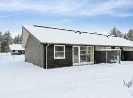 Holiday Stay With Terrace Near Sea And Golf