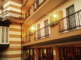 特洛特酒店，位于莱诺的酒店