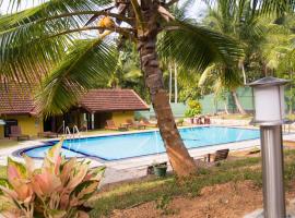 Resort Like No Other，位于Uggalboda的带泳池的酒店