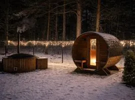 Domek z basenem nad Bugiem