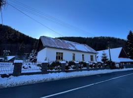 Vila Dom pod Chopkom，位于比斯特拉的酒店