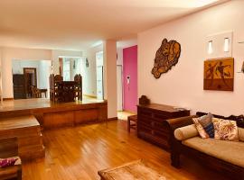 Mare dentro，位于瓦拉泽的酒店