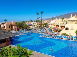 阿德赫海岸塔哥洛家庭欢乐酒店，位于阿德耶的酒店