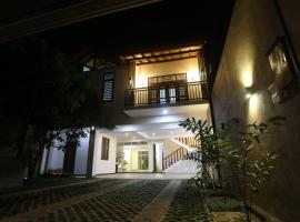 The Lake Village Resort Battaramulla Colombo，位于Malabe的酒店